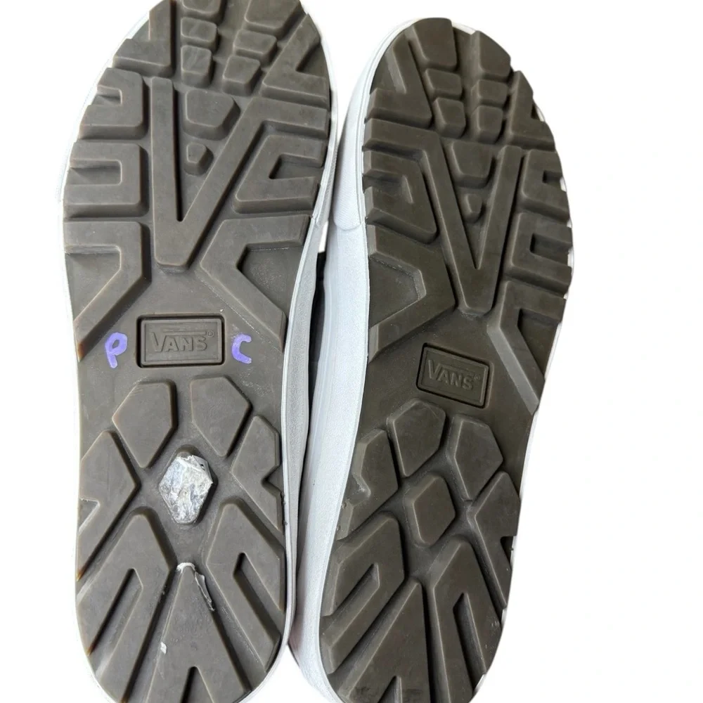 👟 Vans Embossed Grey Suede Slip-On‎ Shoes Men’s 11 🐊✨